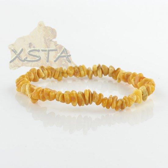 Butter chips amber bracelet
